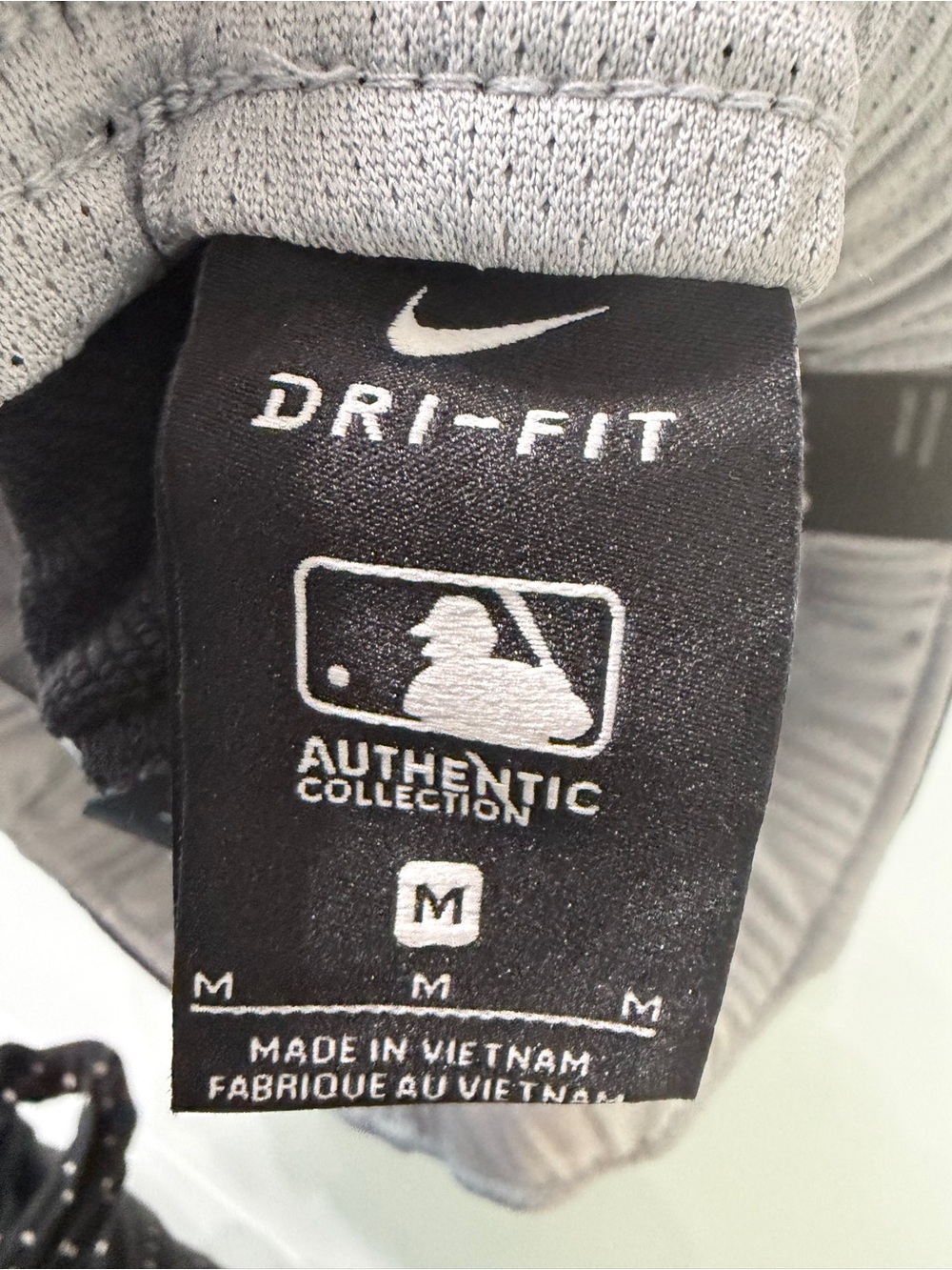 Nike Black New York Yankees Logo Jogger pants M - Picture 9 of 9